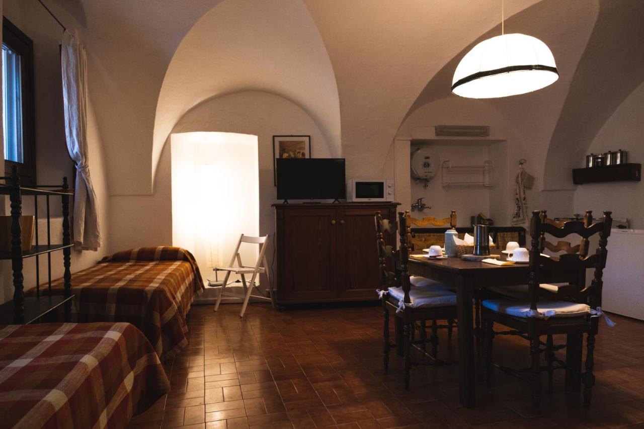 アオスタCascina Des Religieusesアパートメント エクステリア 写真