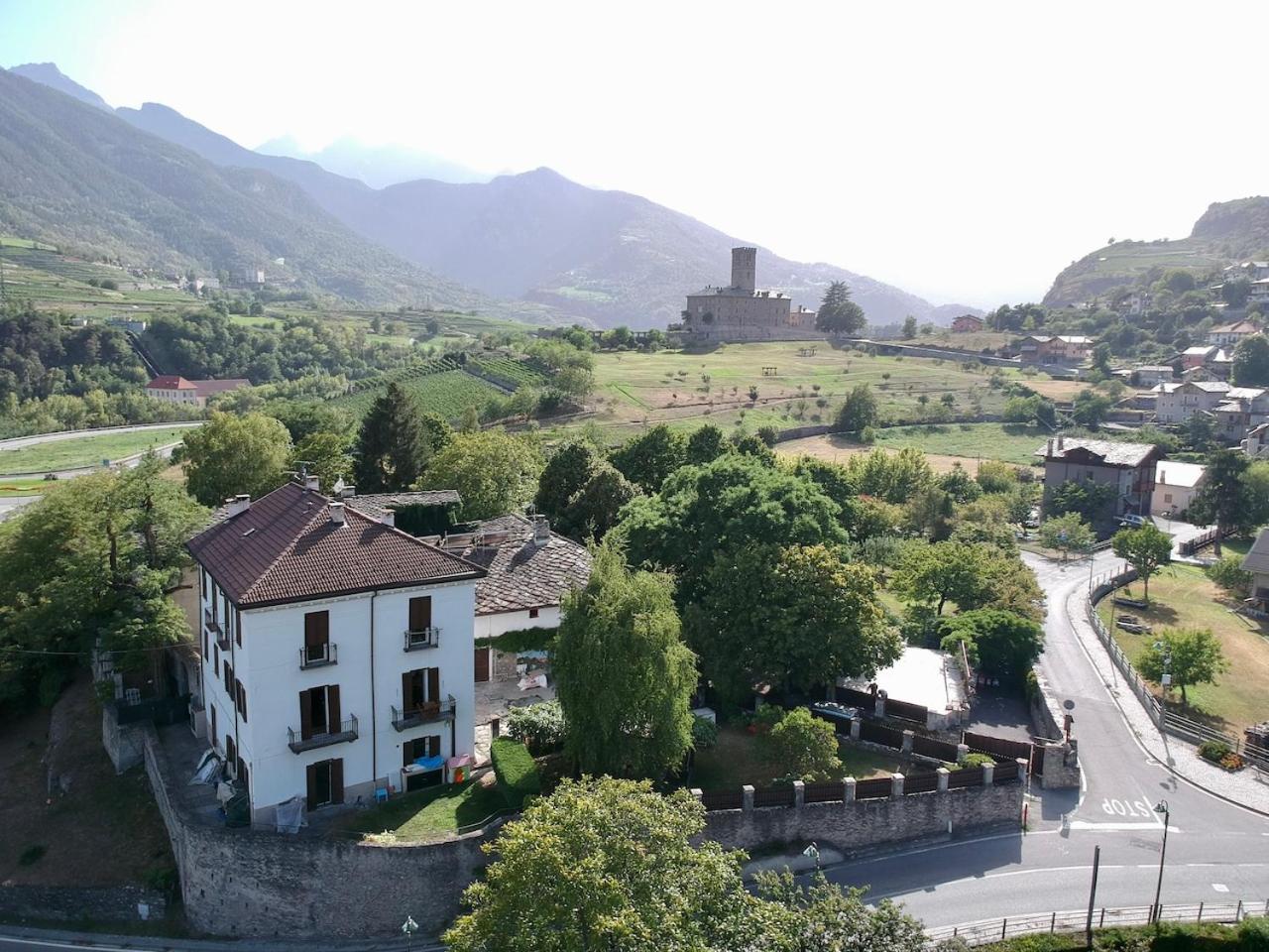 アオスタCascina Des Religieusesアパートメント エクステリア 写真