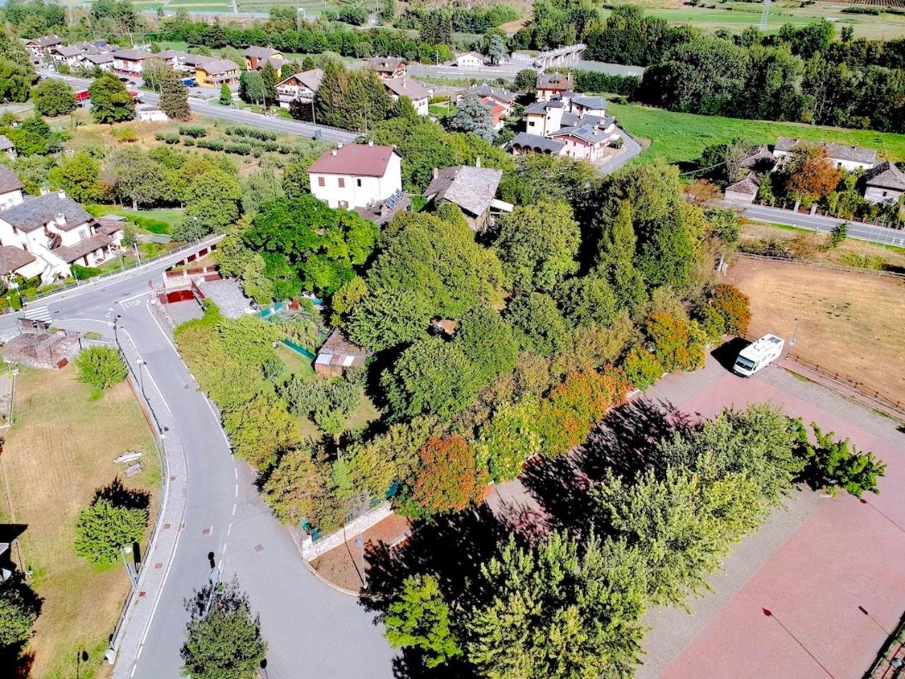 アオスタCascina Des Religieusesアパートメント エクステリア 写真